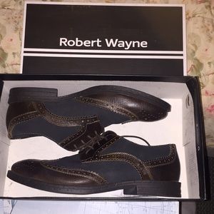 Robert Wayne dress shoes